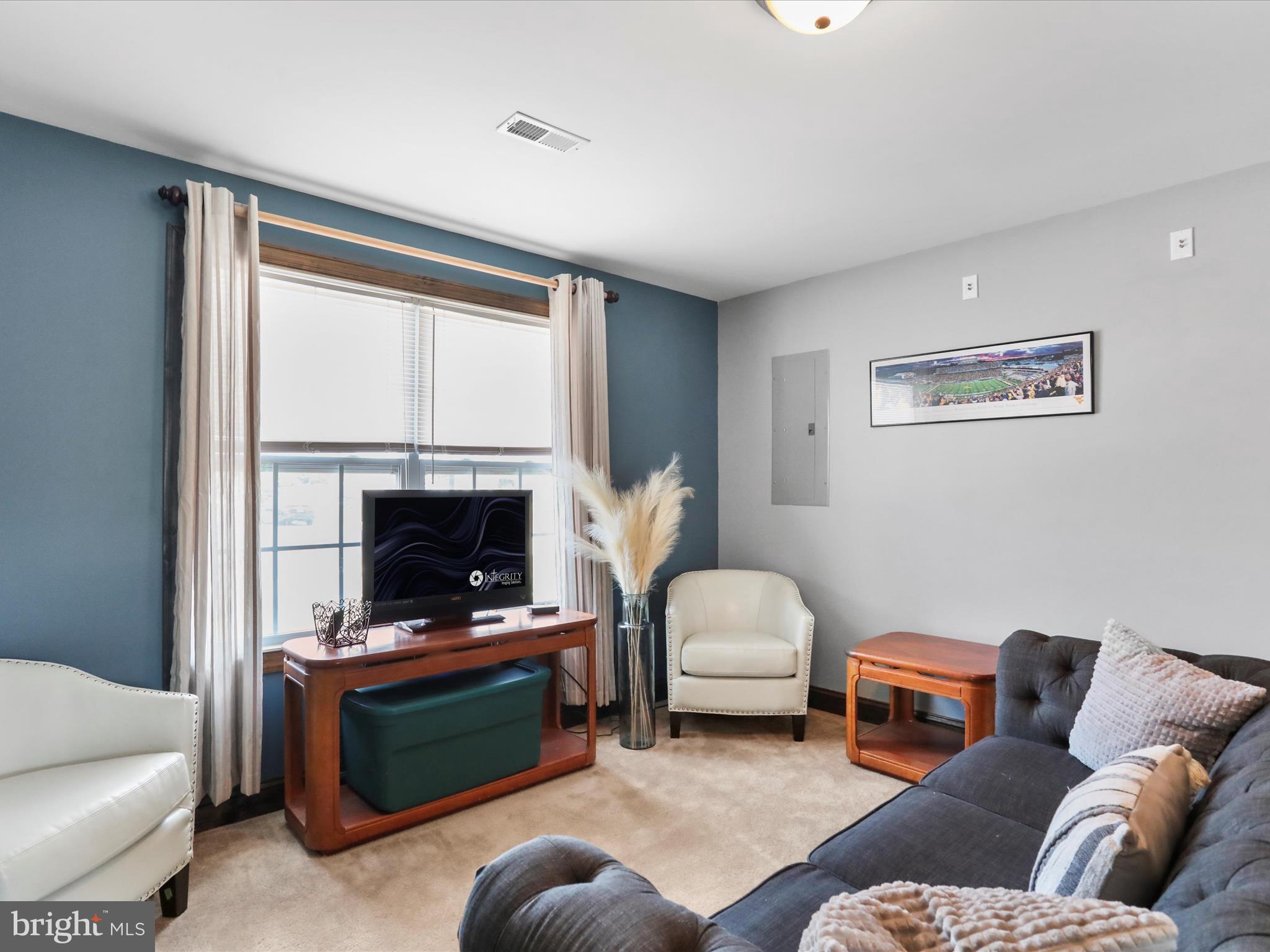 INWOOD VILLAGE - Residential