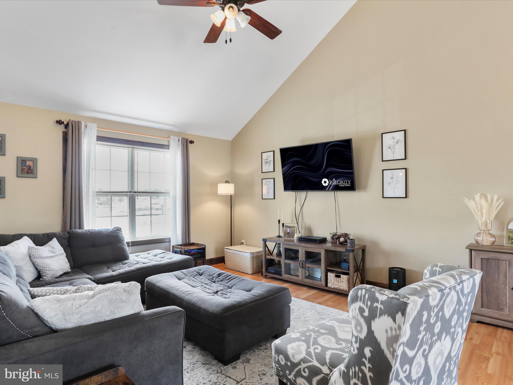 INWOOD VILLAGE - Residential