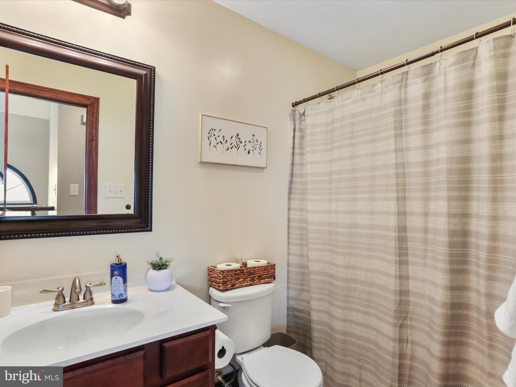 INWOOD VILLAGE - Residential