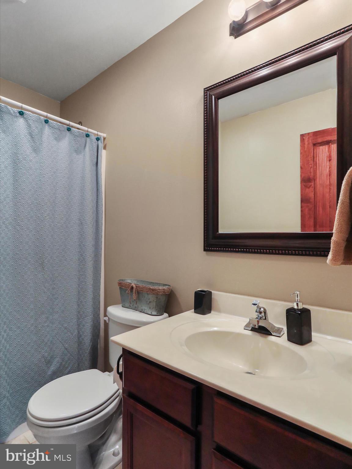 INWOOD VILLAGE - Residential