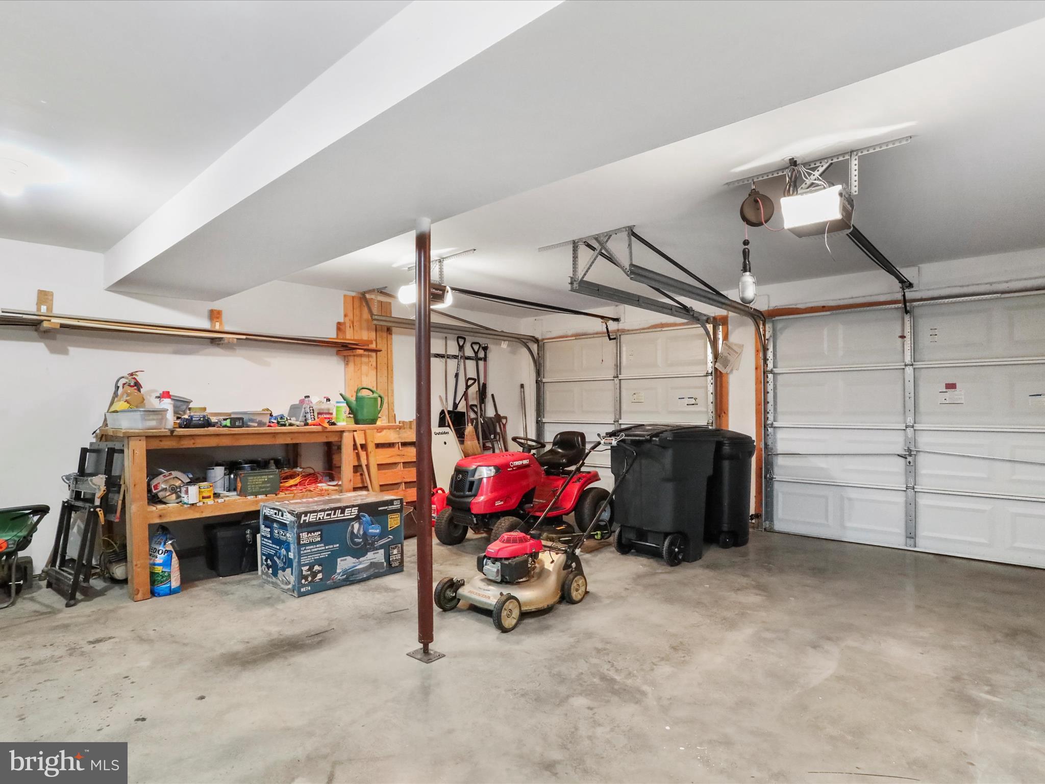 INWOOD VILLAGE - Residential