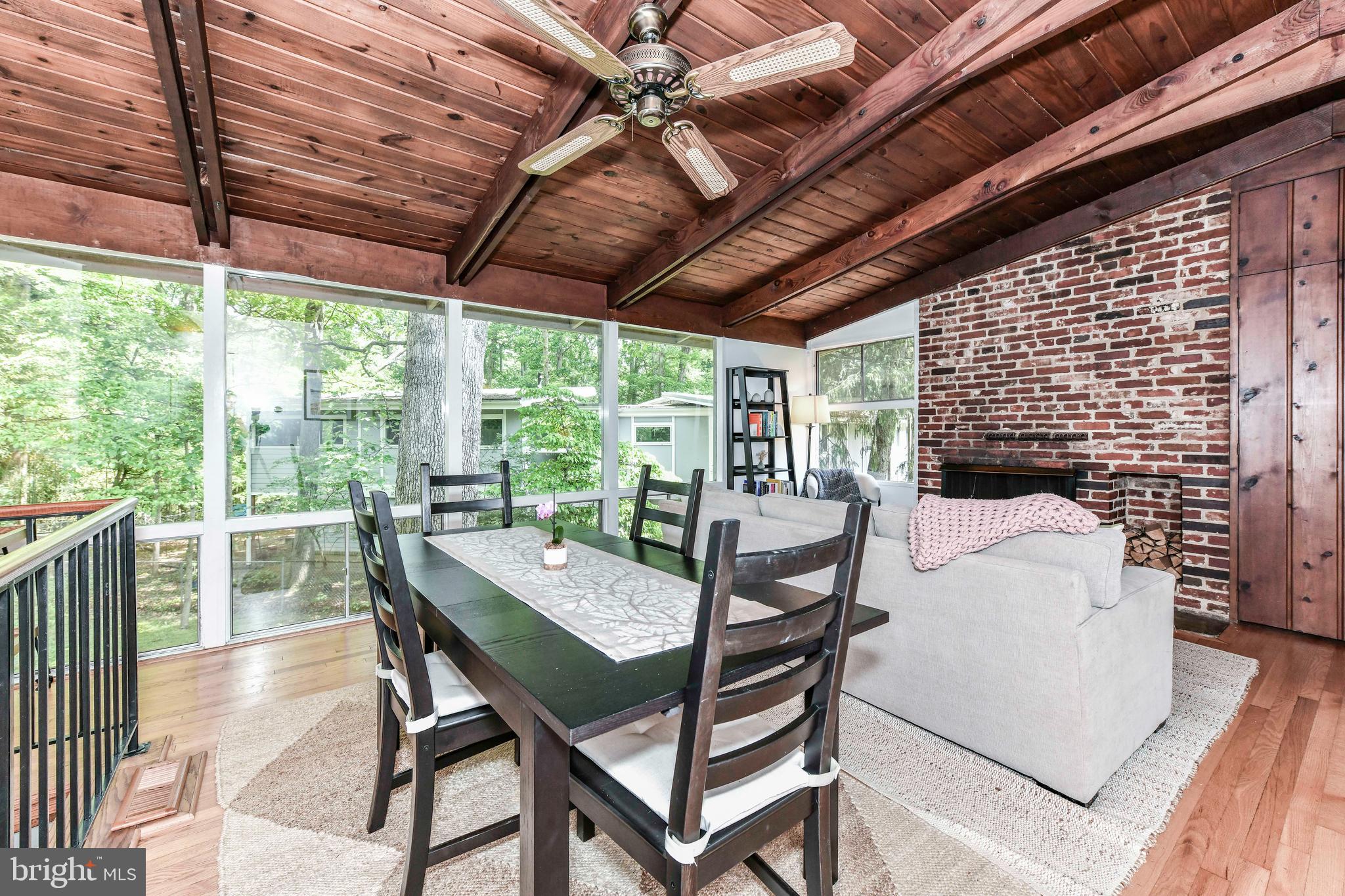 HOLMES RUN ACRES - Residential Lease