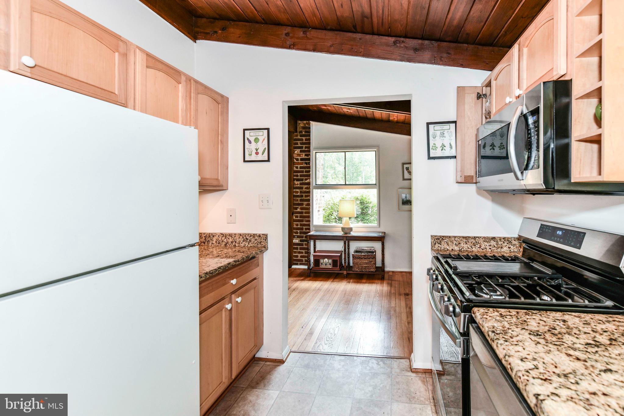 HOLMES RUN ACRES - Residential Lease