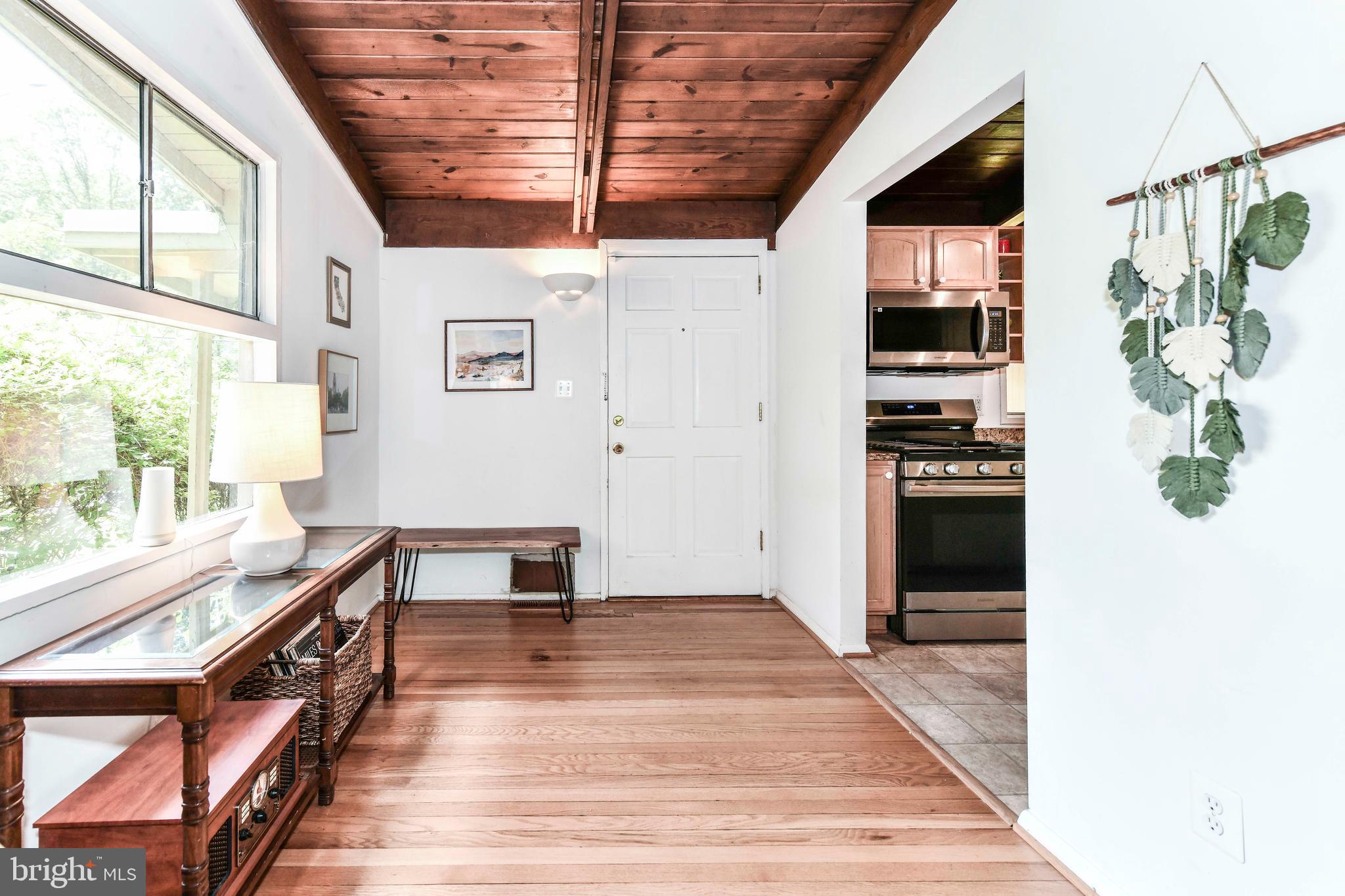 HOLMES RUN ACRES - Residential Lease