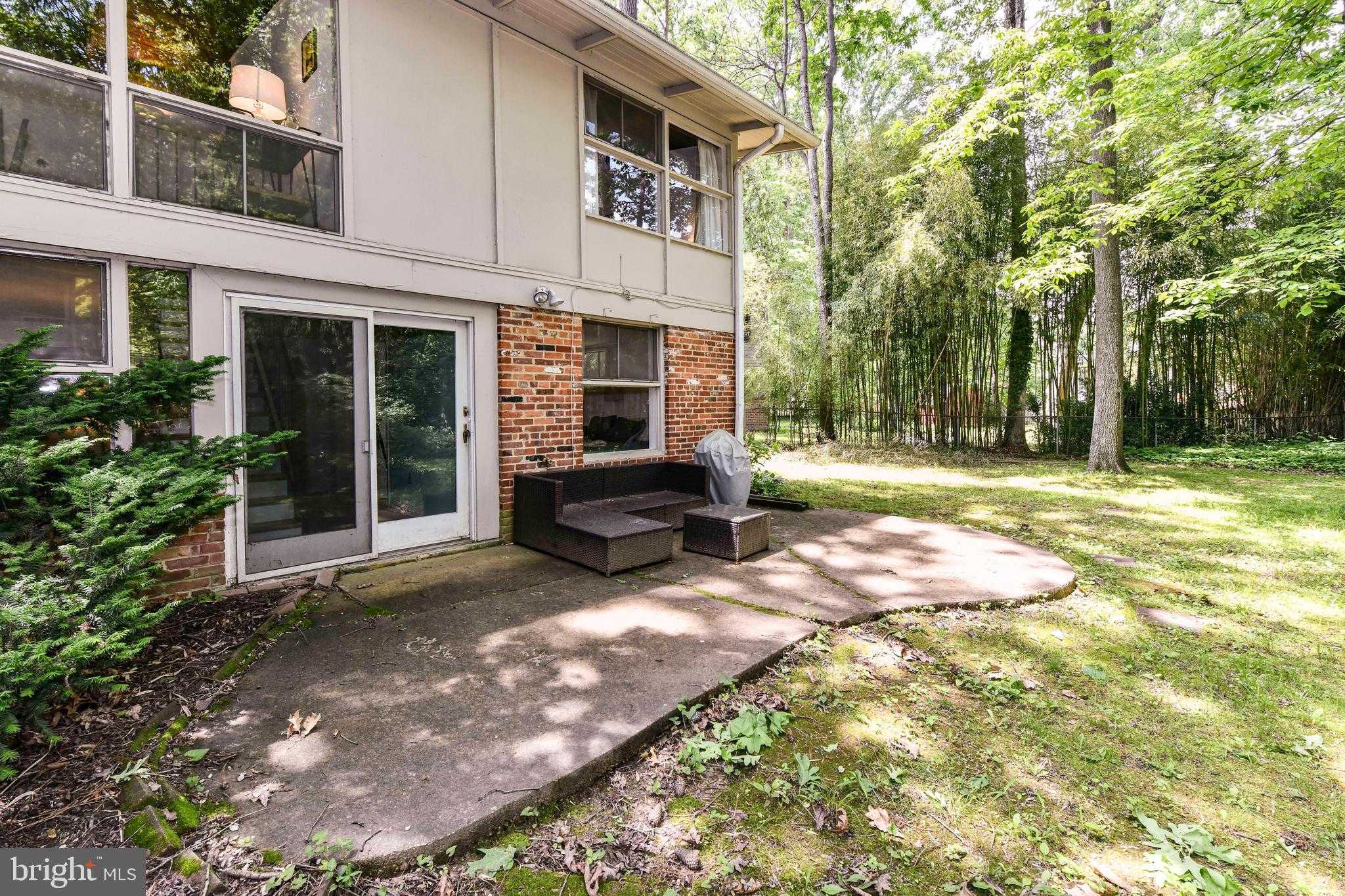 HOLMES RUN ACRES - Residential Lease