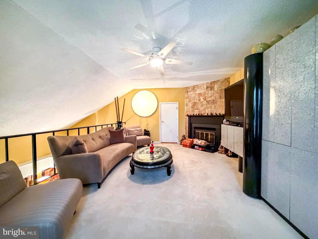 TAPESTRY - Residential