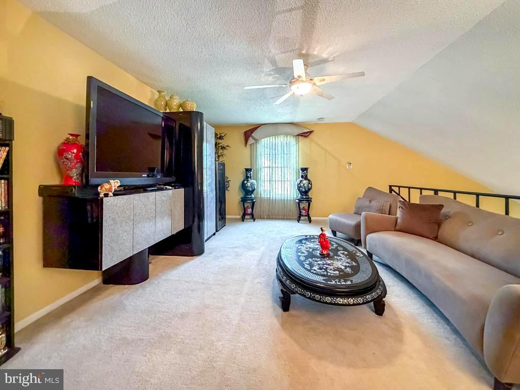 TAPESTRY - Residential