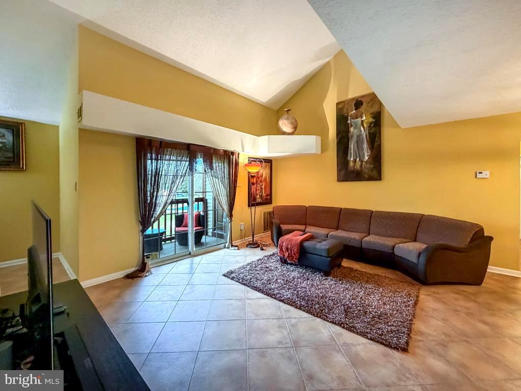 TAPESTRY - Residential