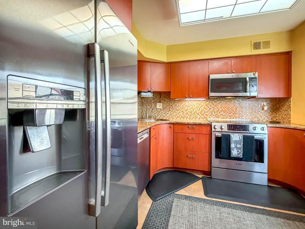 TAPESTRY - Residential