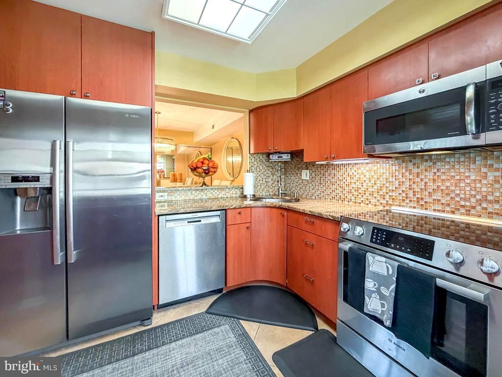 TAPESTRY - Residential