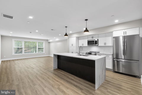 Condo For Rent - 2144 Lombard St<br/> PHILADELPHIA, PA 19146