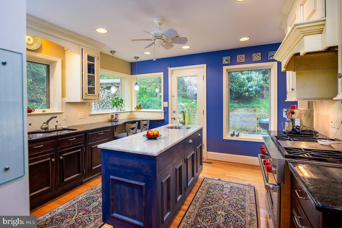 ROUND BAY - Residential