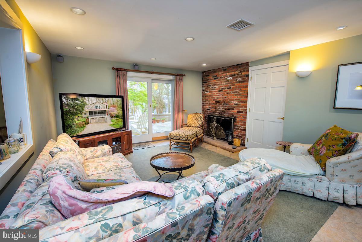 ROUND BAY - Residential