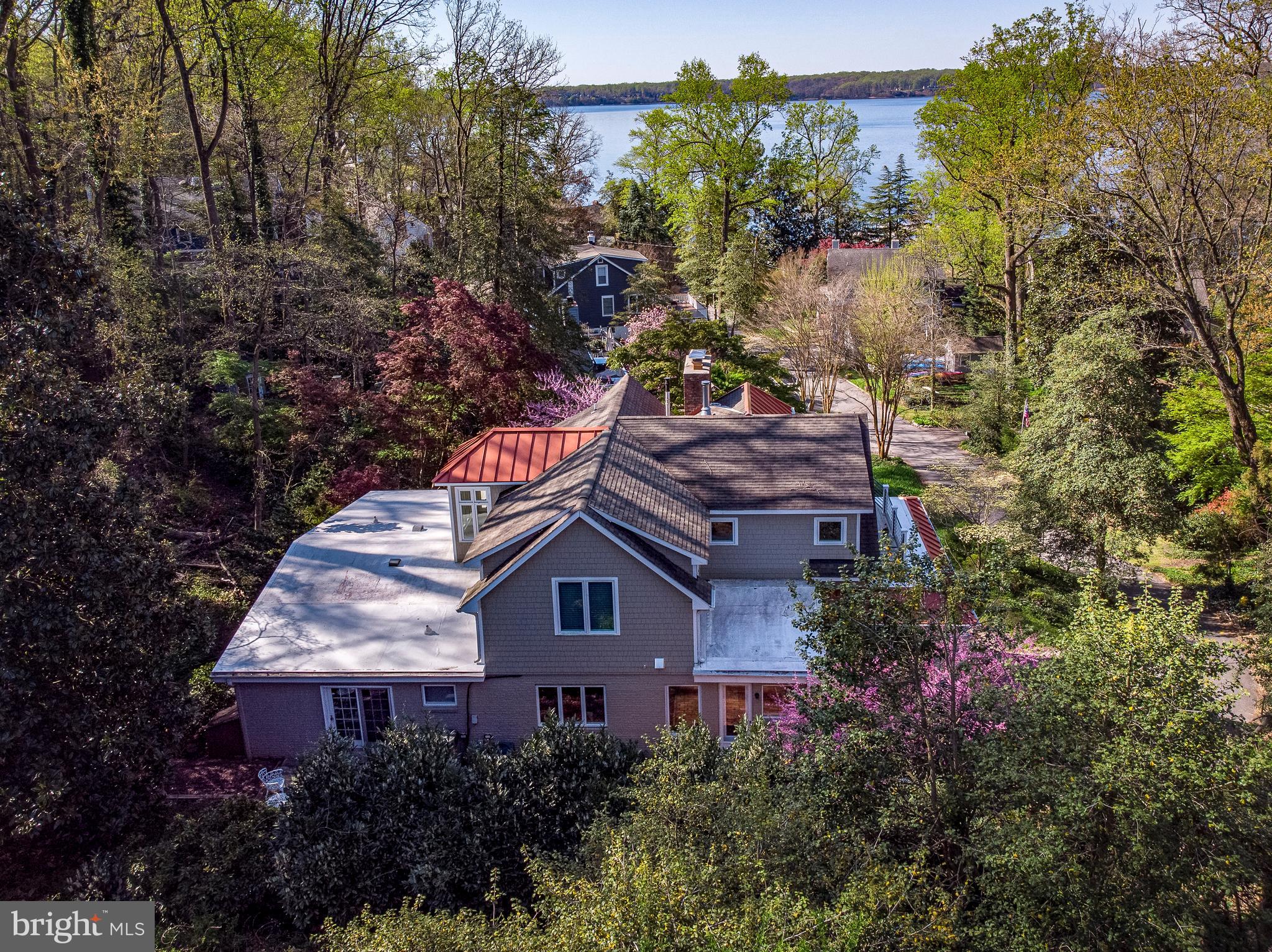 ROUND BAY - Residential