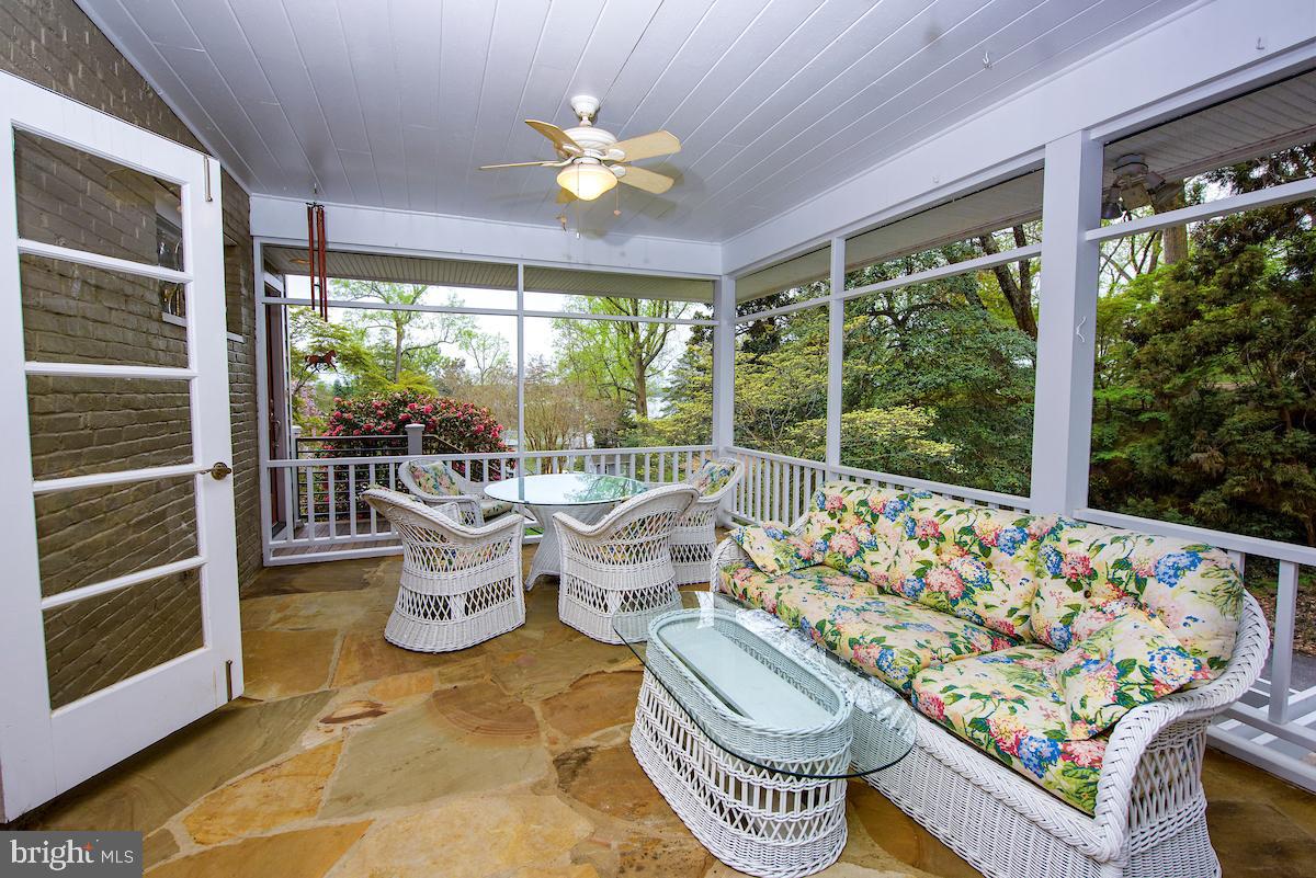 ROUND BAY - Residential