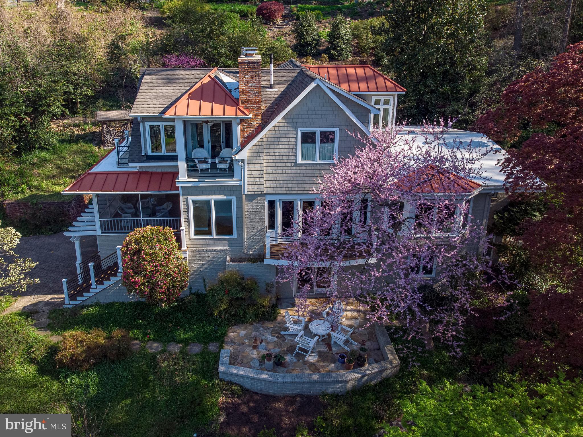 ROUND BAY - Residential