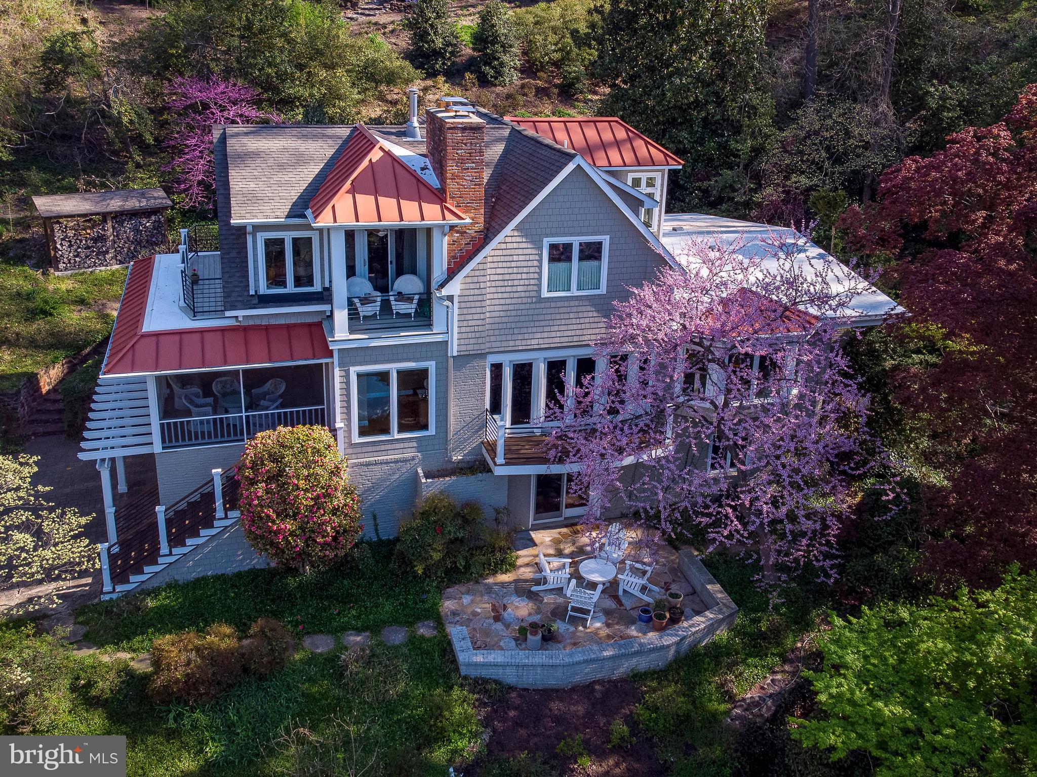 ROUND BAY - Residential