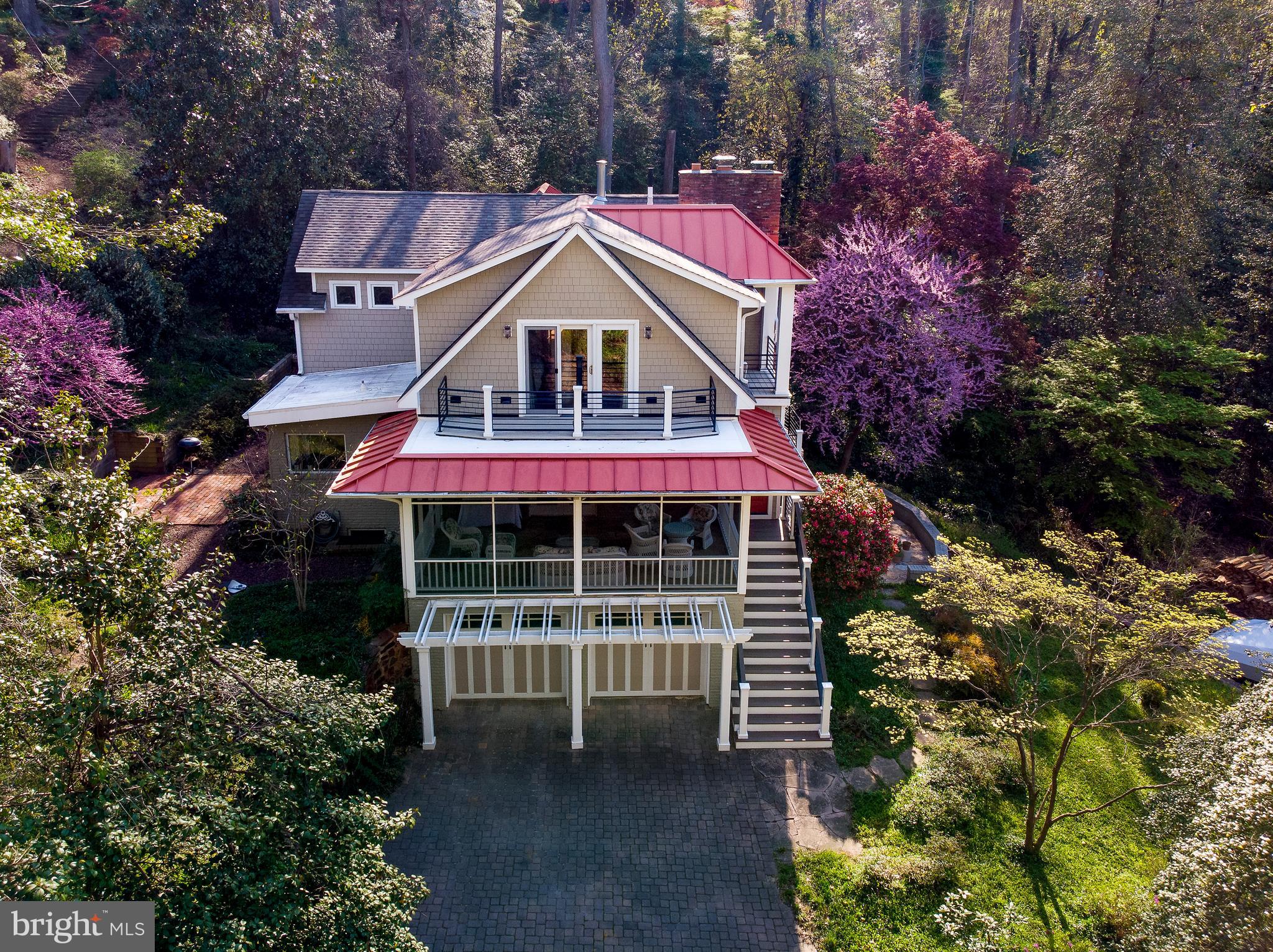 ROUND BAY - Residential