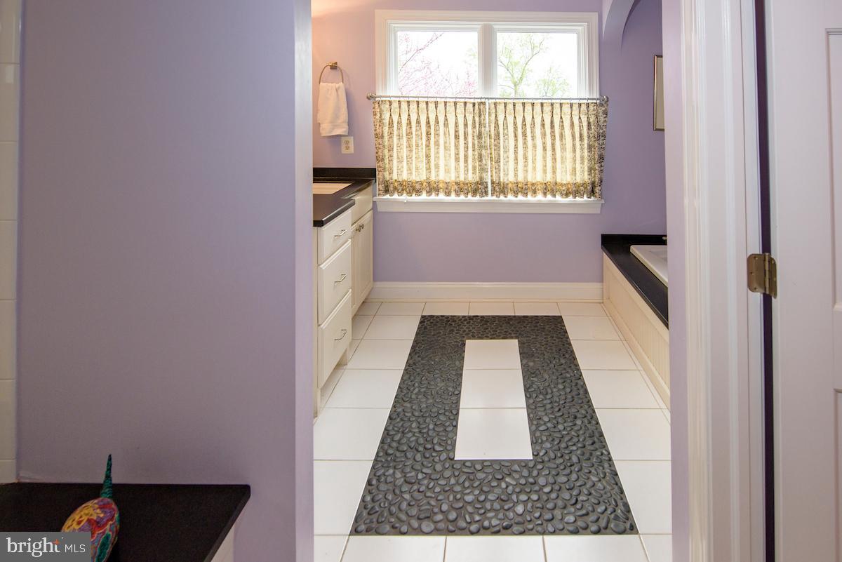 ROUND BAY - Residential