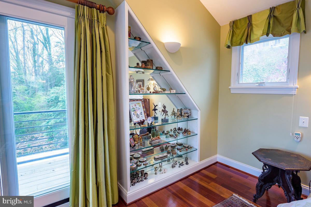 ROUND BAY - Residential