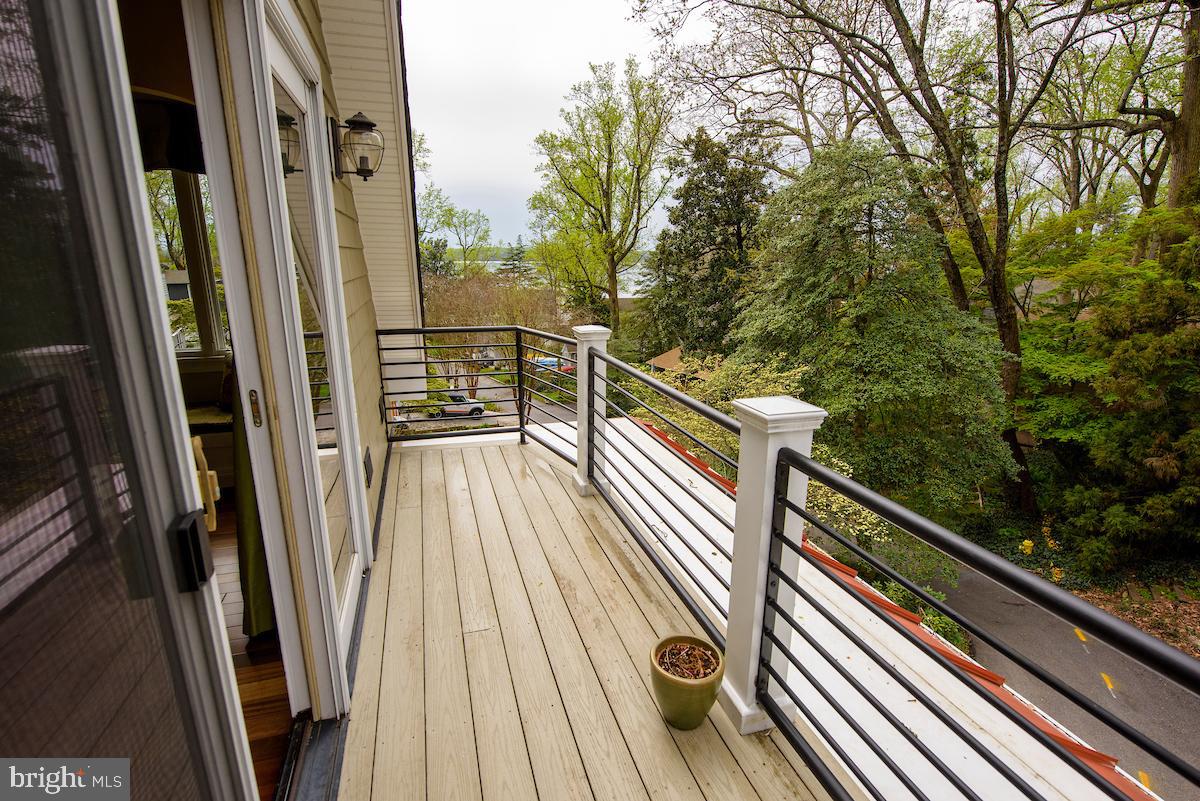 ROUND BAY - Residential