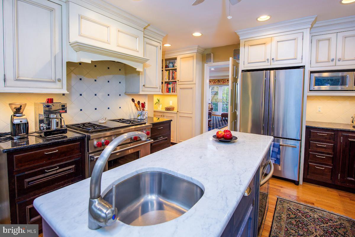 ROUND BAY - Residential