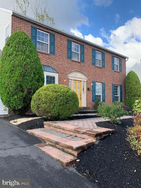 HUNTERS RUN - Residential