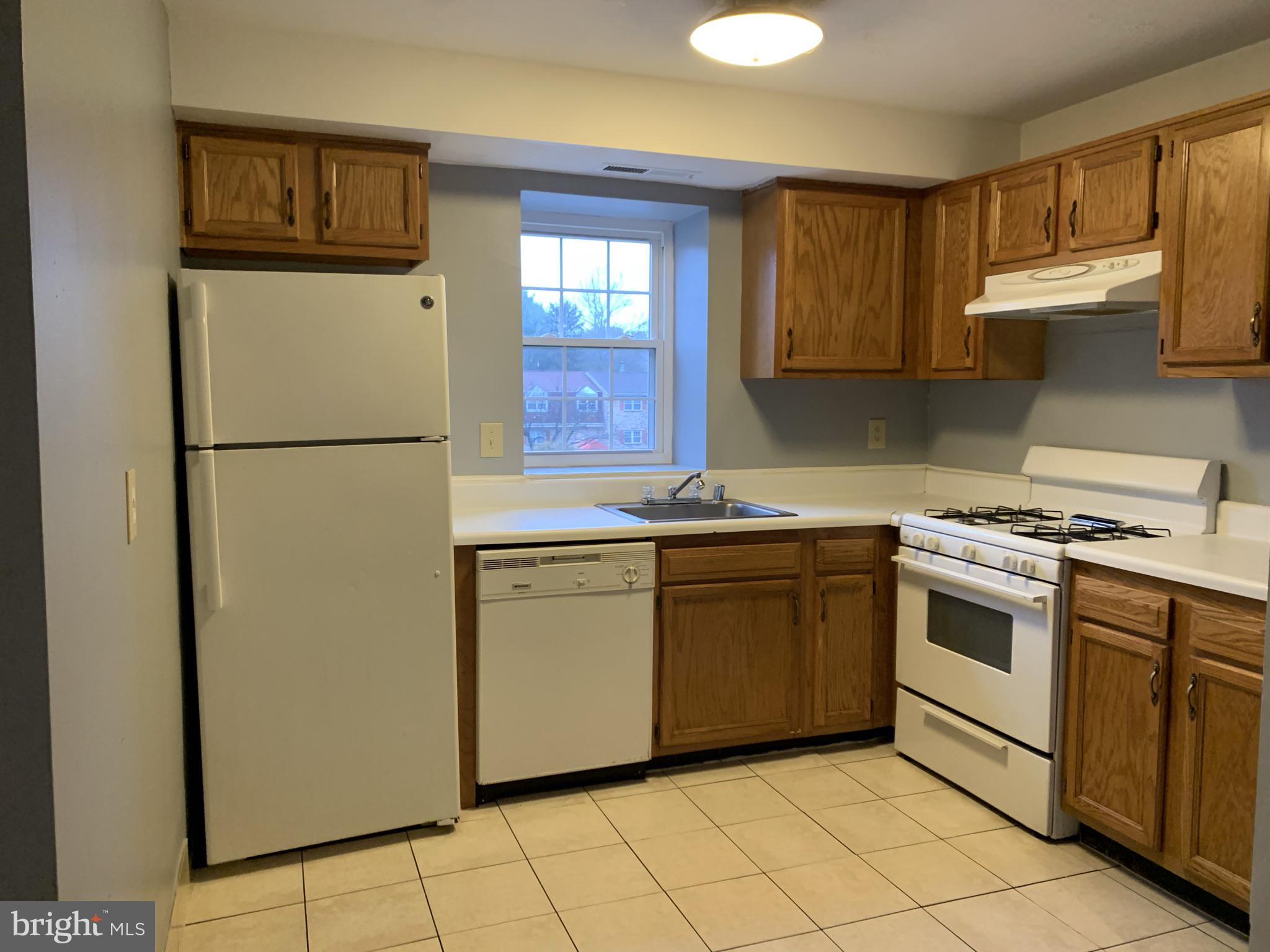 GARDENS AT OWINGS MILLS - Residential Lease