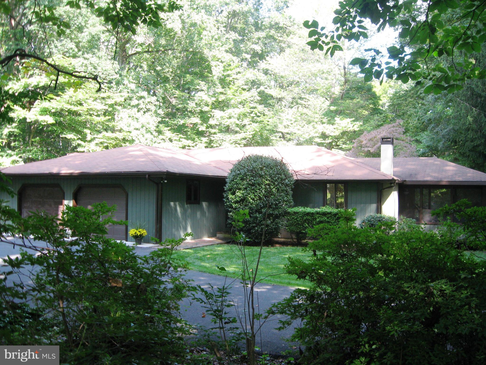 CHRISTINE MANOR - Residential