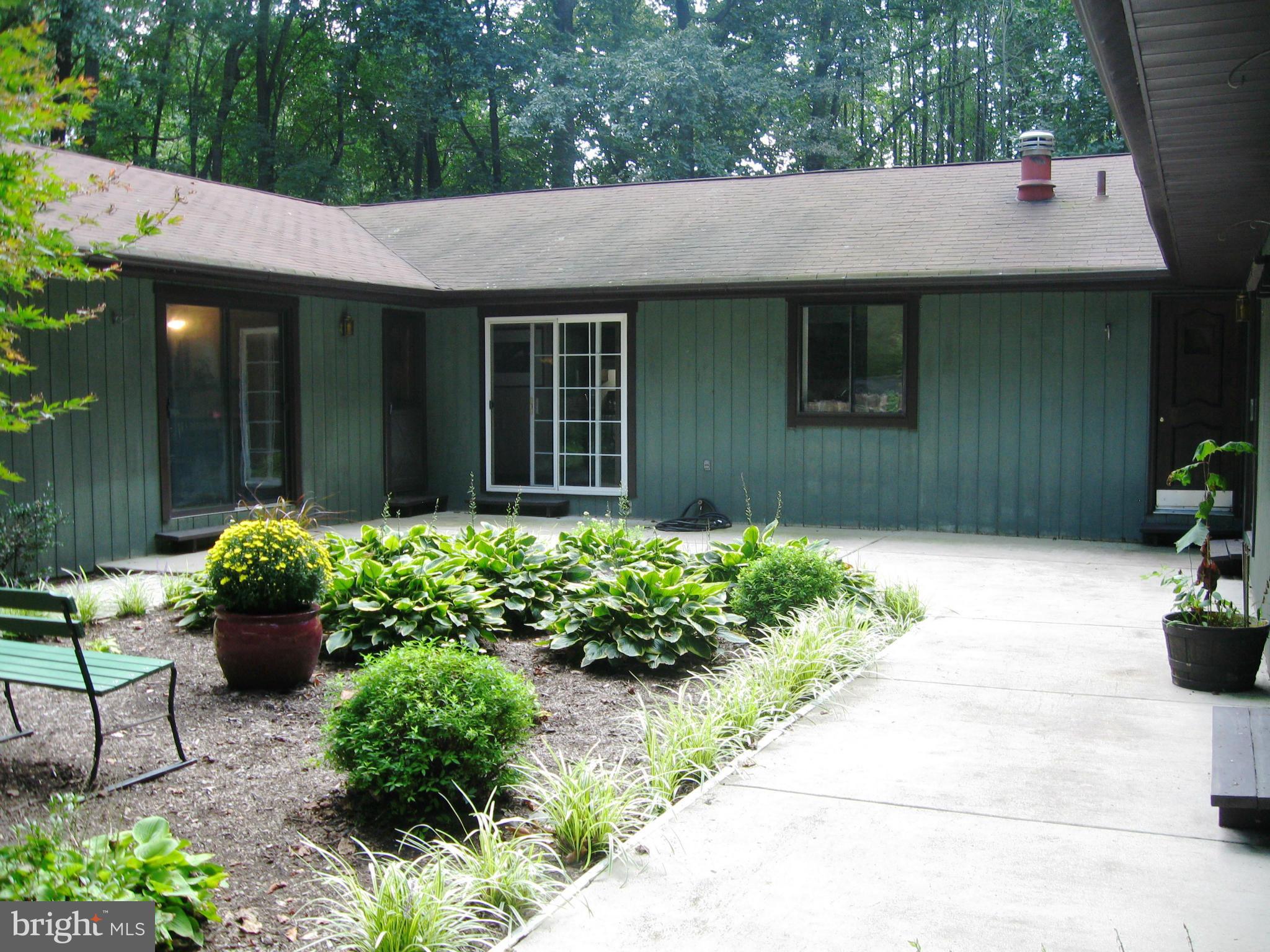 CHRISTINE MANOR - Residential