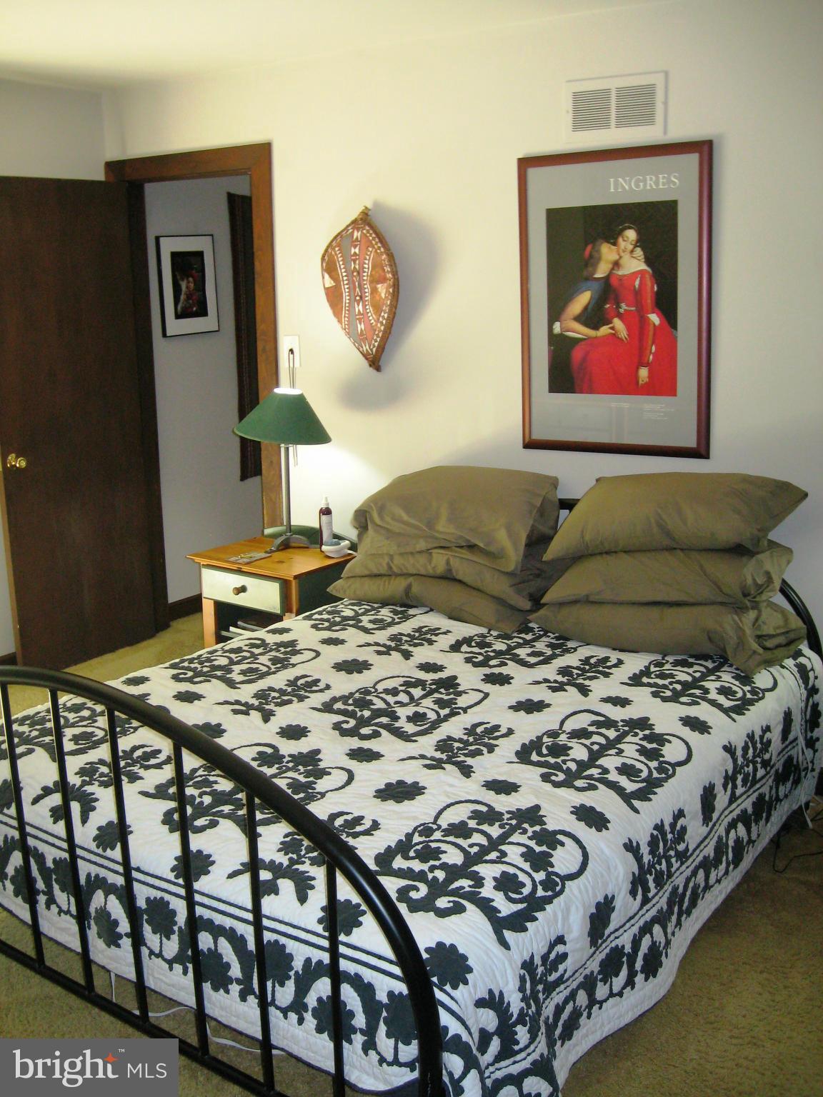 CHRISTINE MANOR - Residential