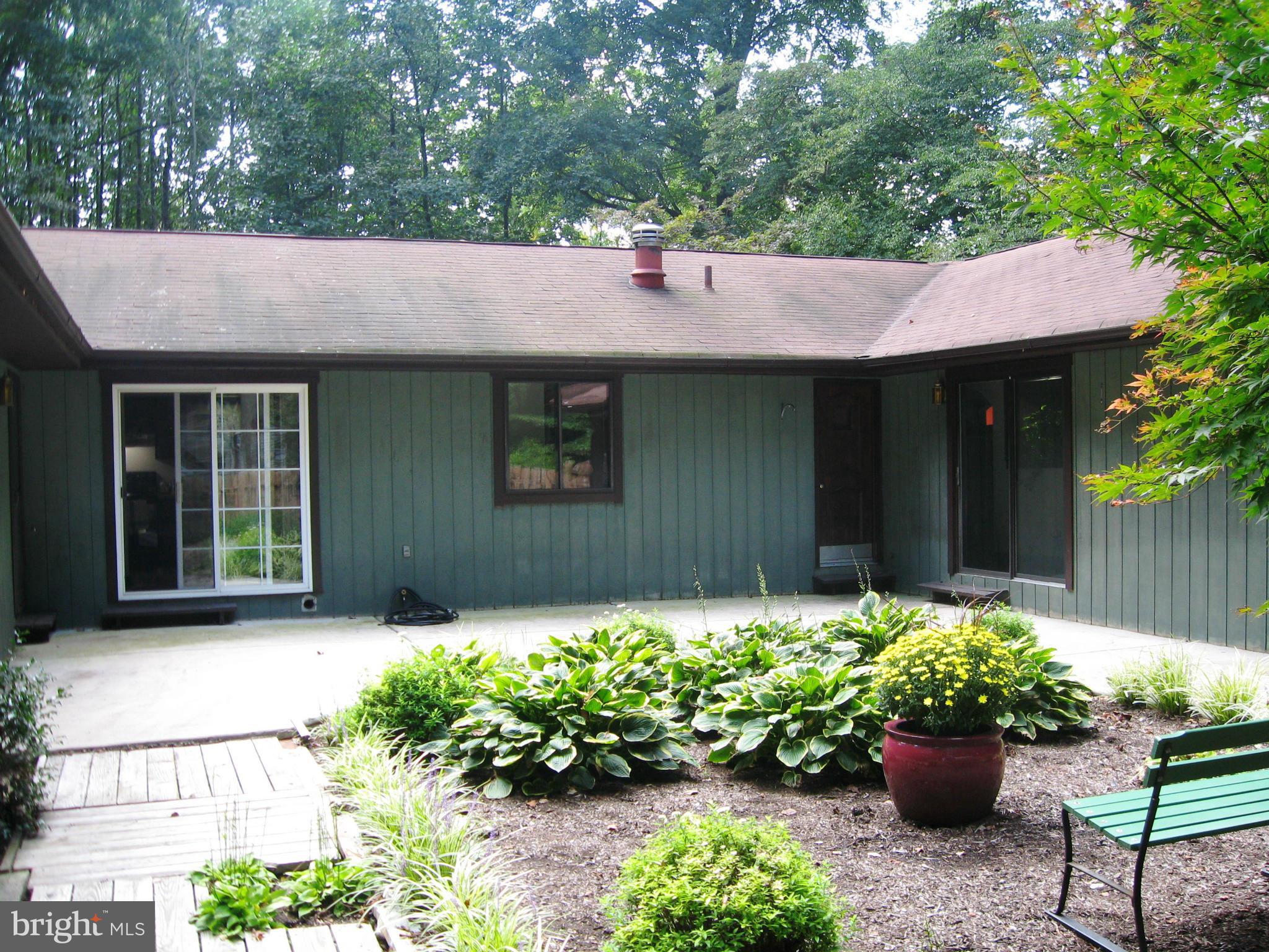 CHRISTINE MANOR - Residential