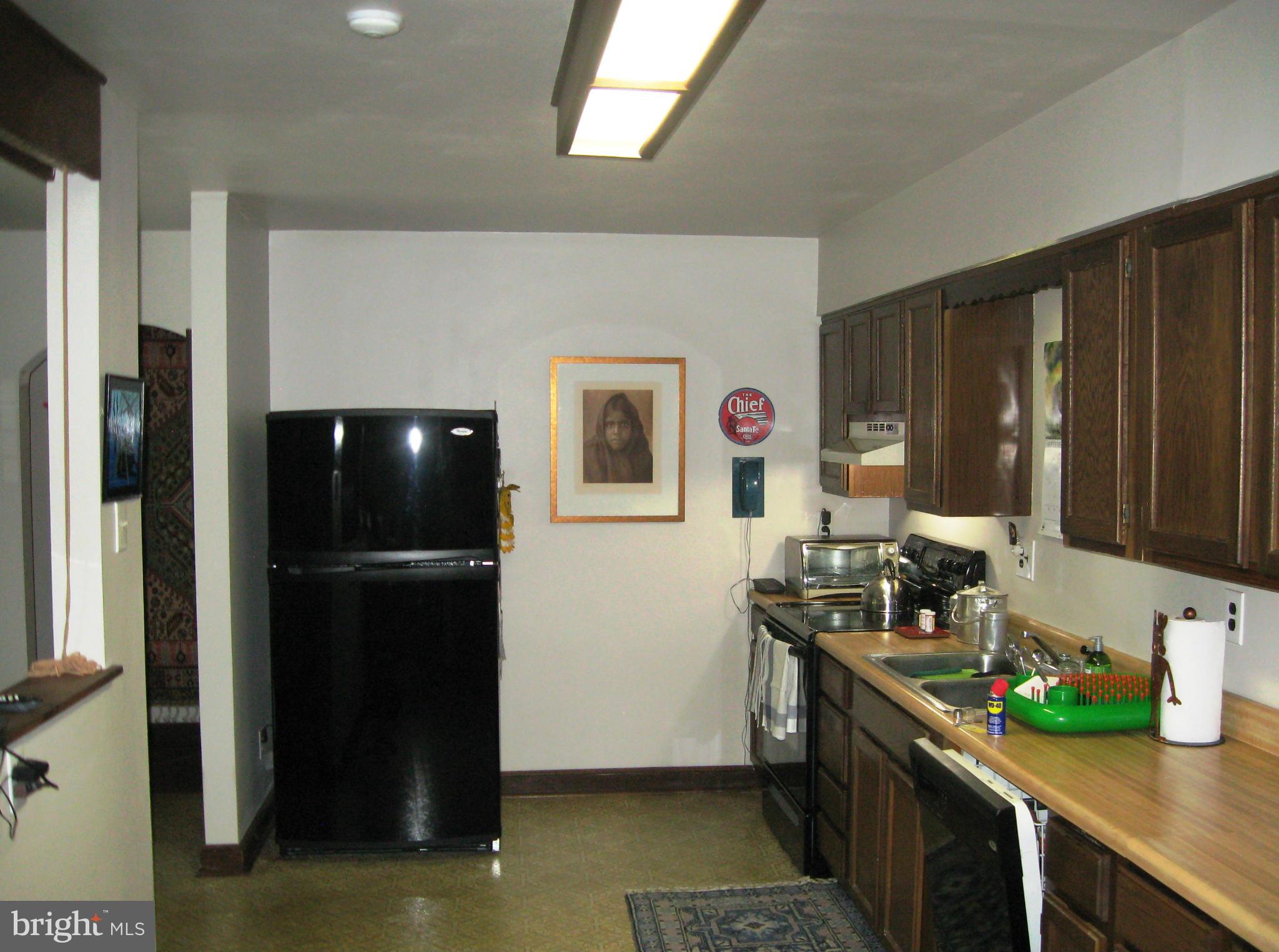 CHRISTINE MANOR - Residential