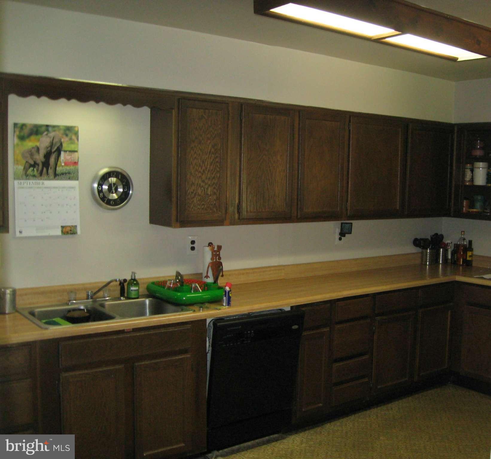 CHRISTINE MANOR - Residential