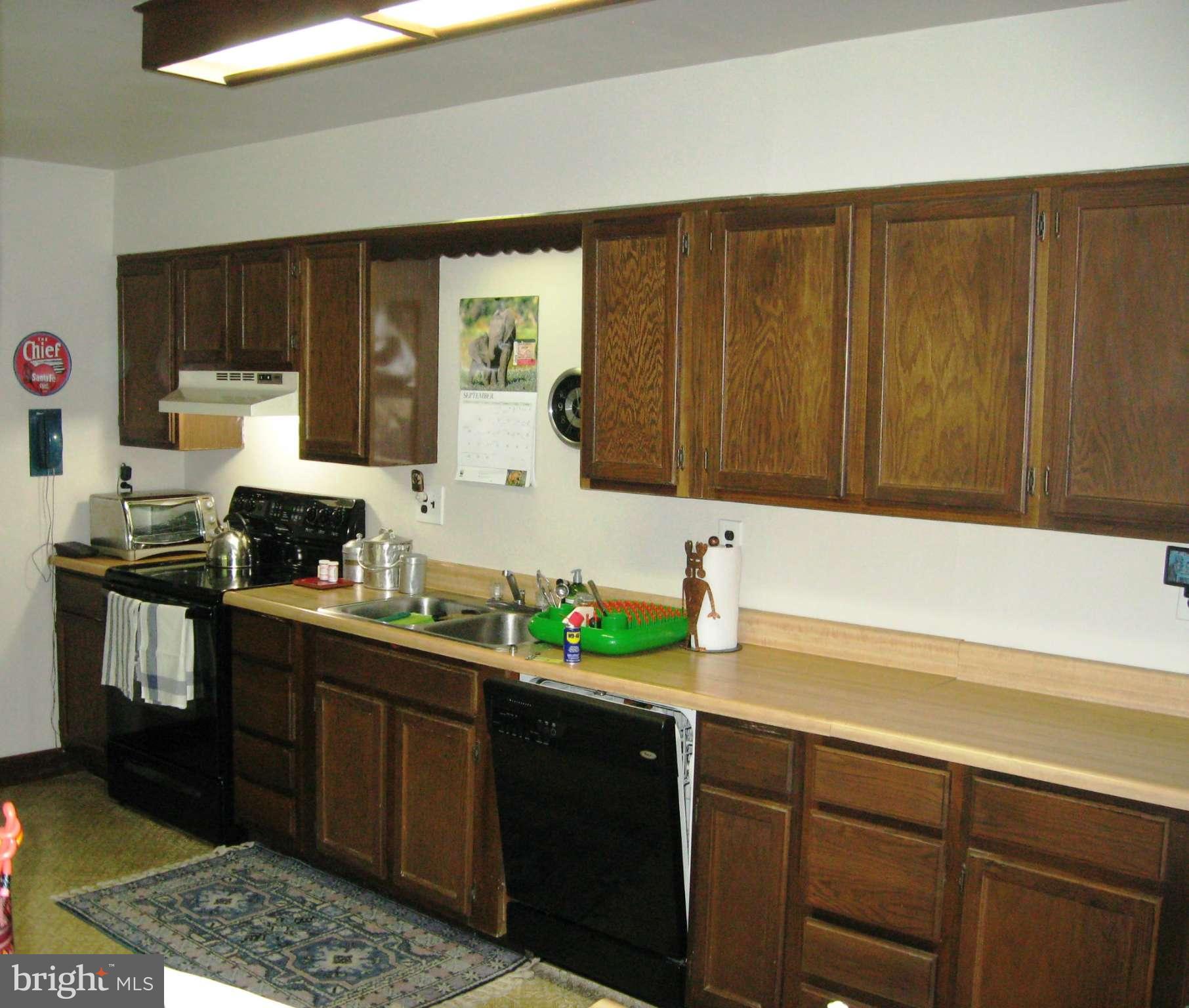 CHRISTINE MANOR - Residential