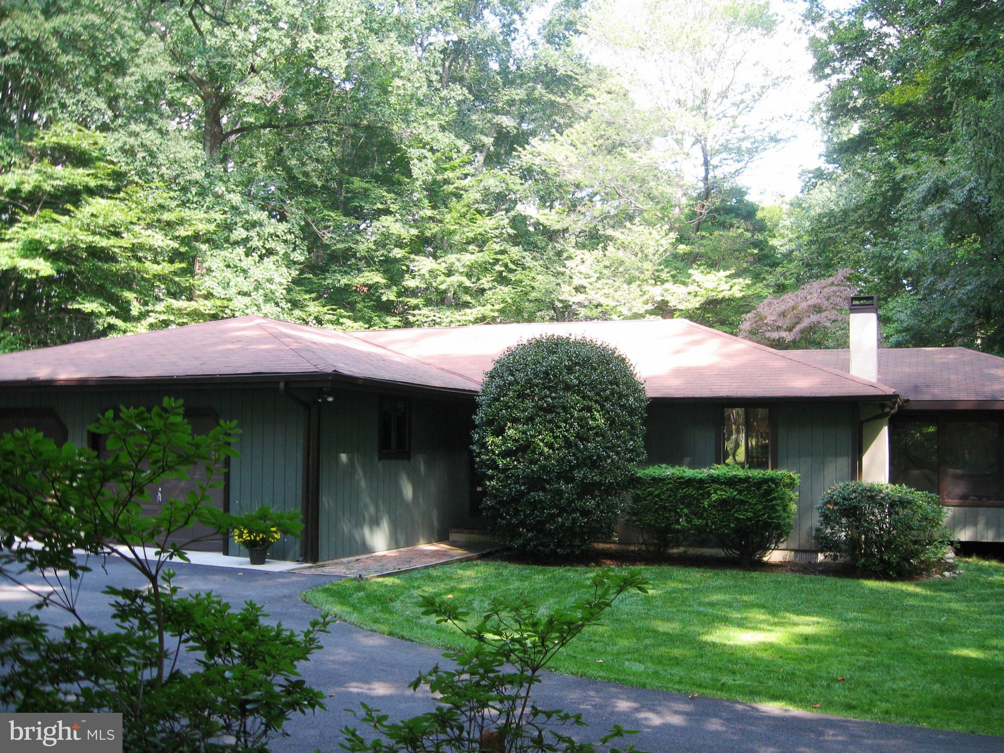 CHRISTINE MANOR - Residential