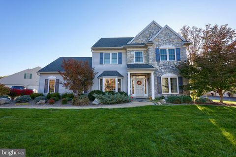 Photo of 2938 Hearthside Lane, LANCASTER, PA 17601 (MLS # PALA2078106)