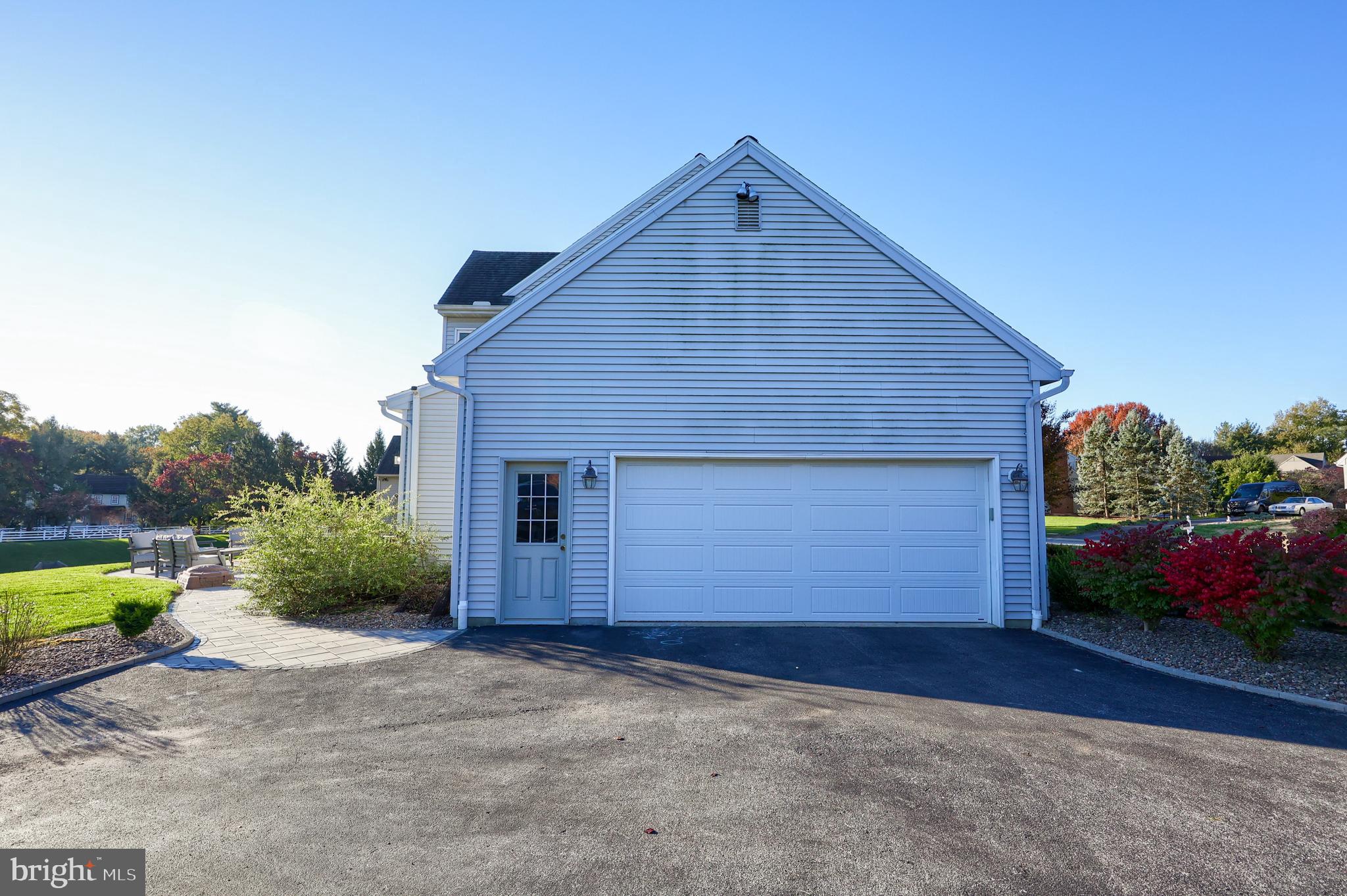 2938 HEARTHSIDE LANE