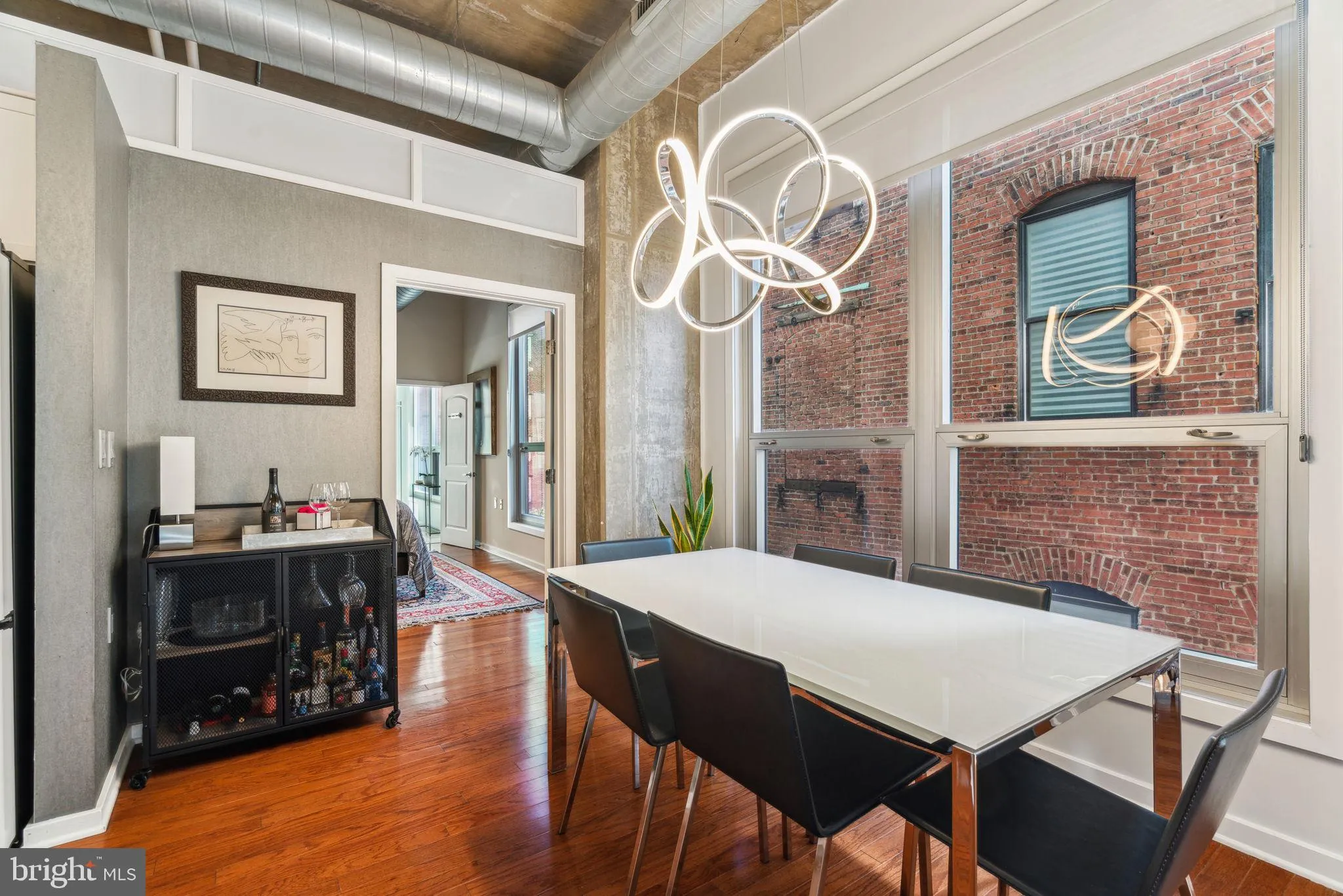 Philadelphia, Pennsylvania 19106, United States, 3 Bedrooms Bedrooms, ,2 BathroomsBathrooms,Residential,Contingent,127662