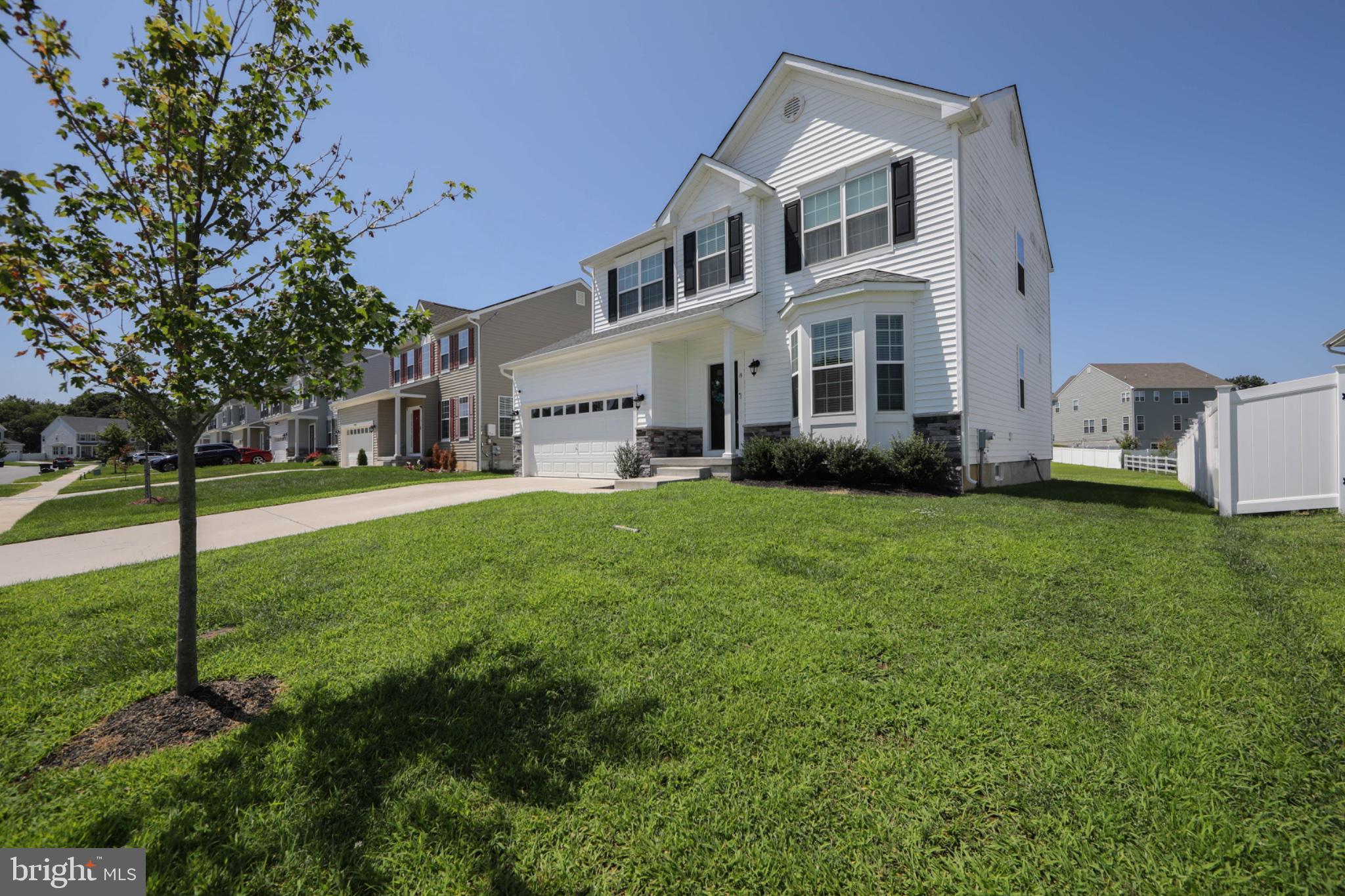 8 CAYUGA WAY
