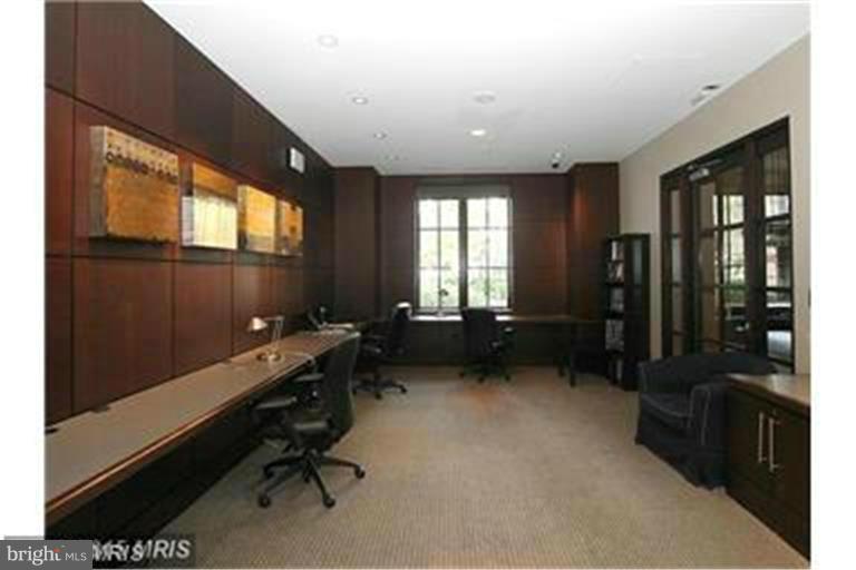 GALLERY AT WHITE FLINT - Residential Lease