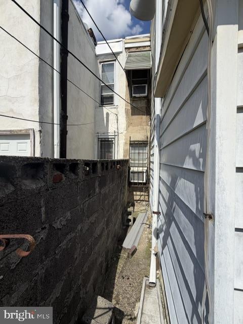2032 PIERCE STREET