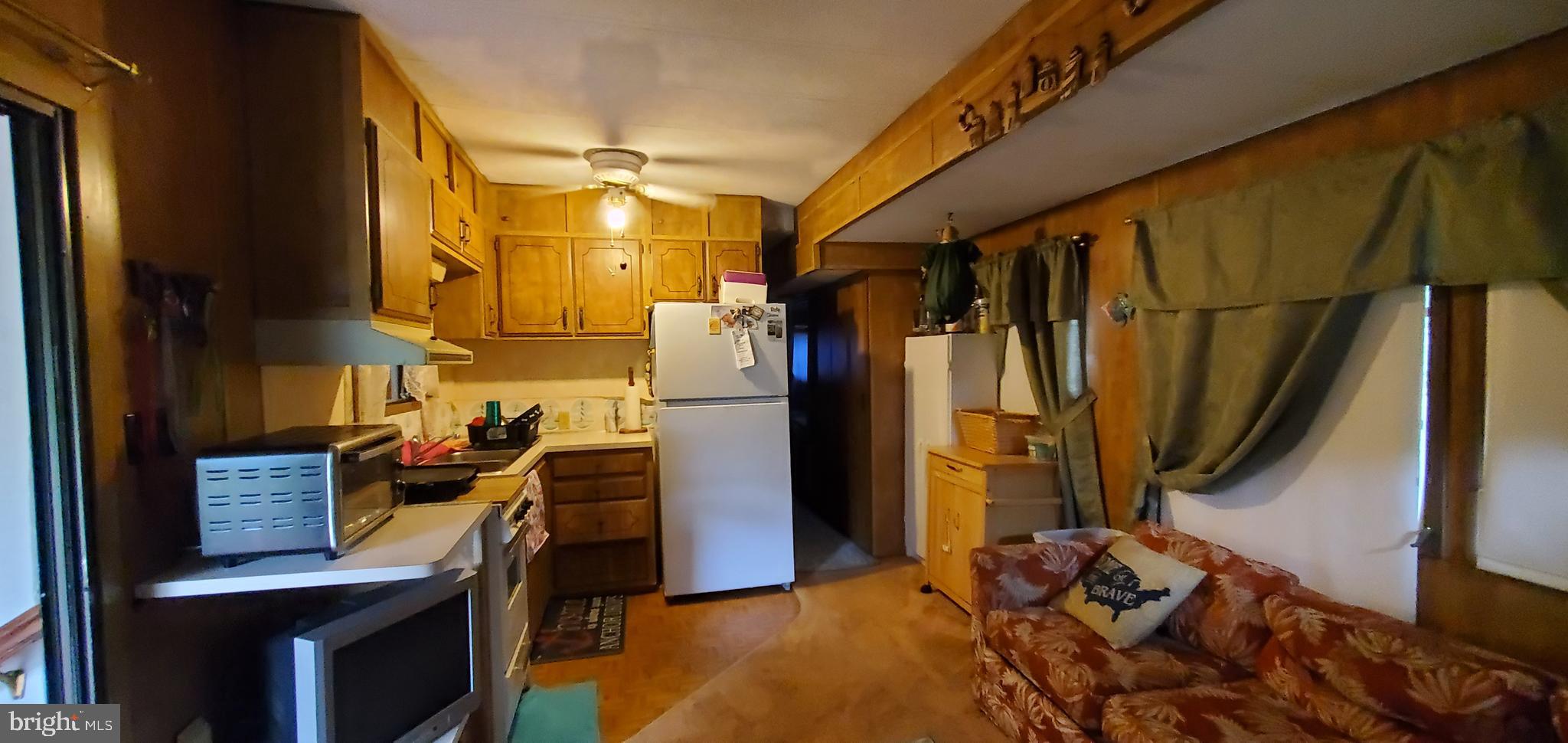 INDIAN ACRES - Residential