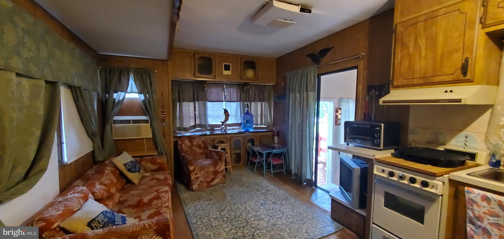 INDIAN ACRES - Residential