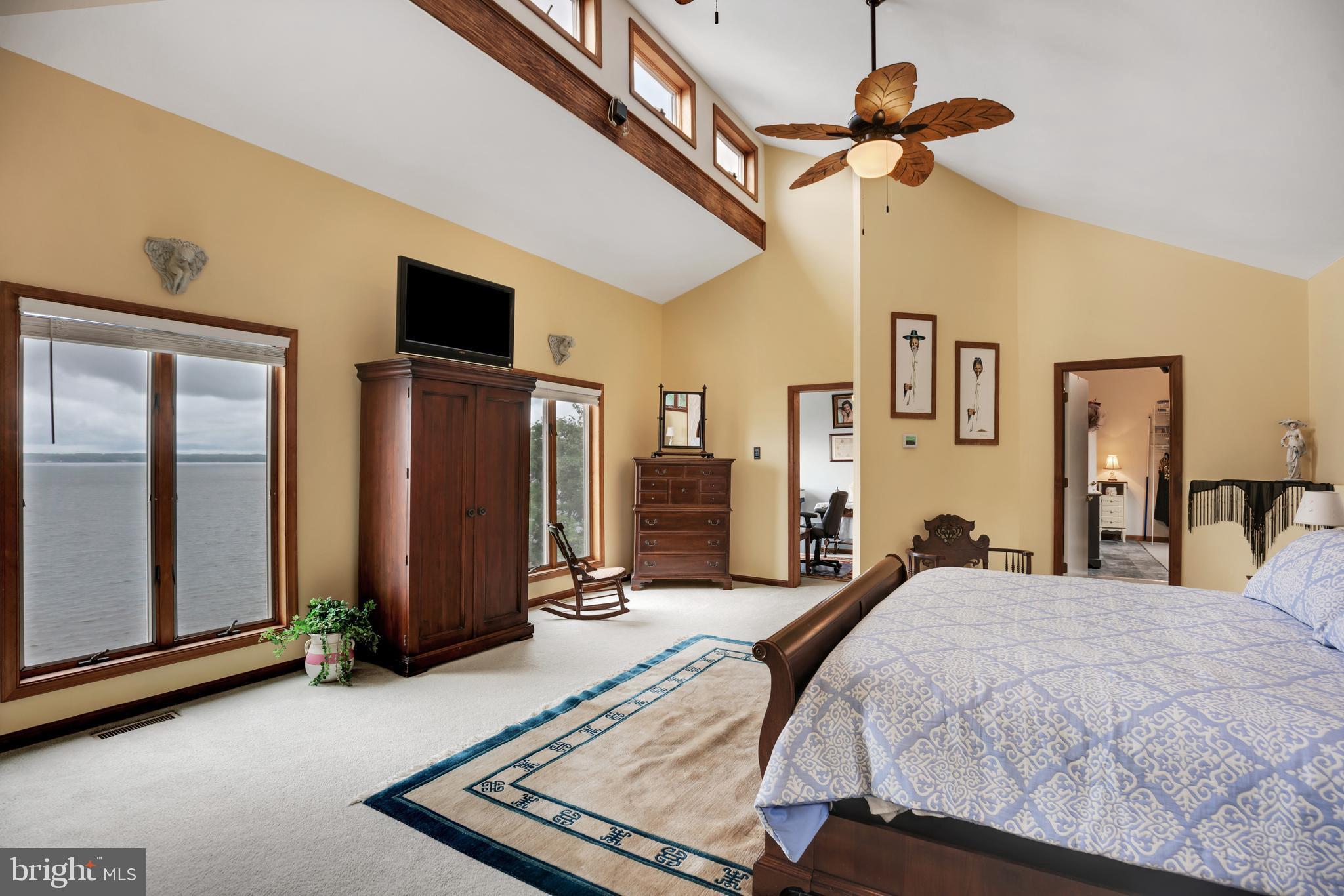 DRUM POINT - Residential