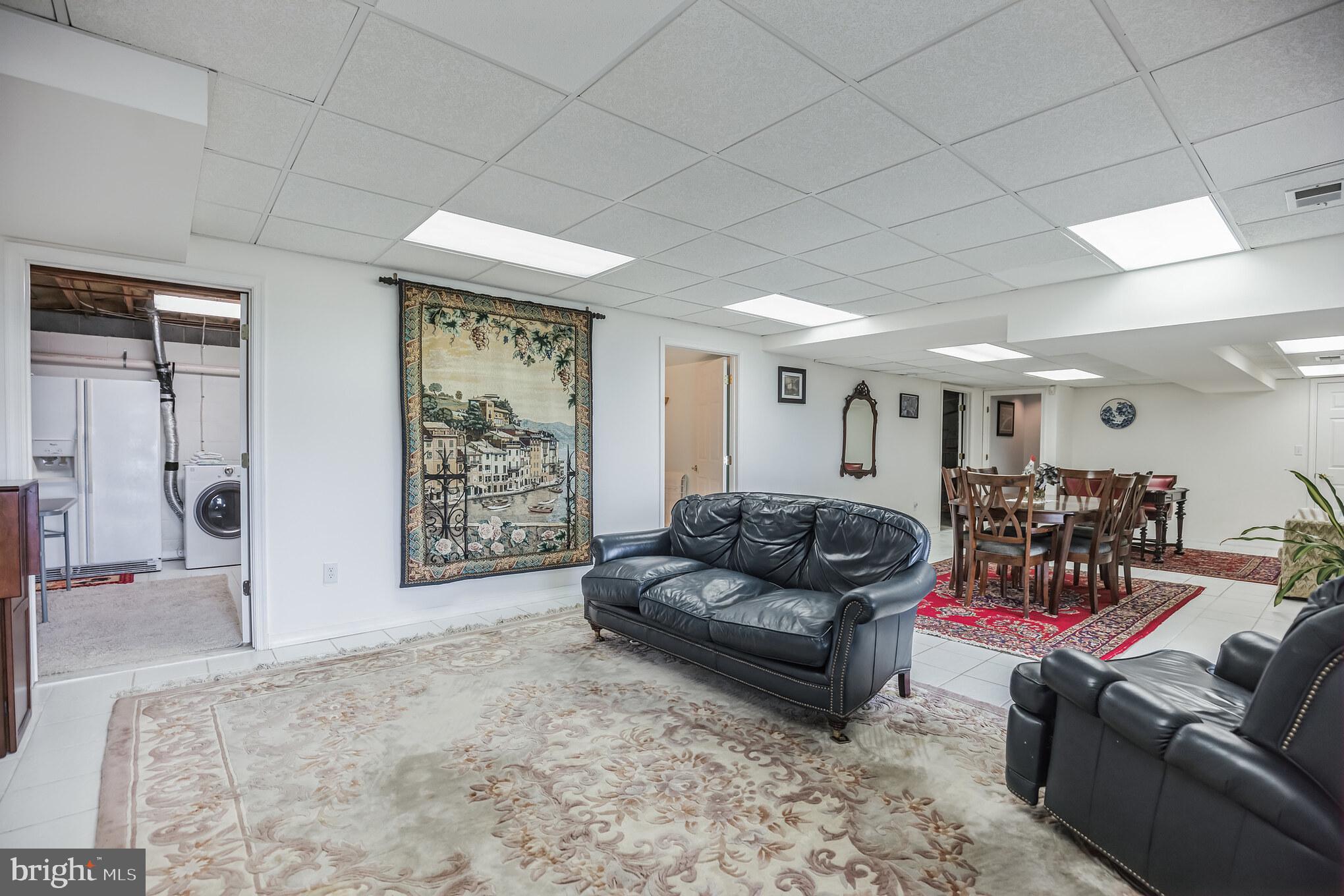 DRUM POINT - Residential