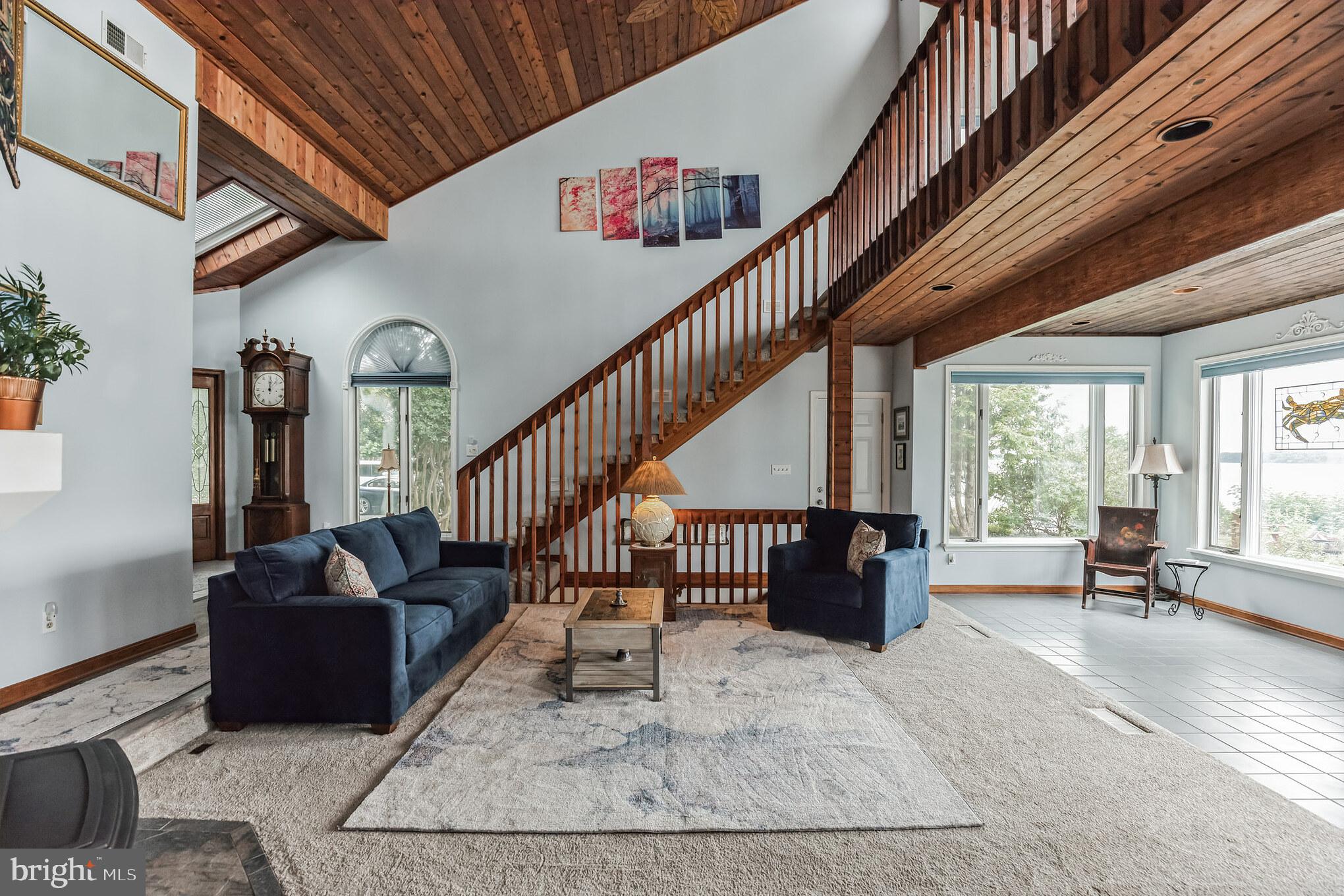 DRUM POINT - Residential