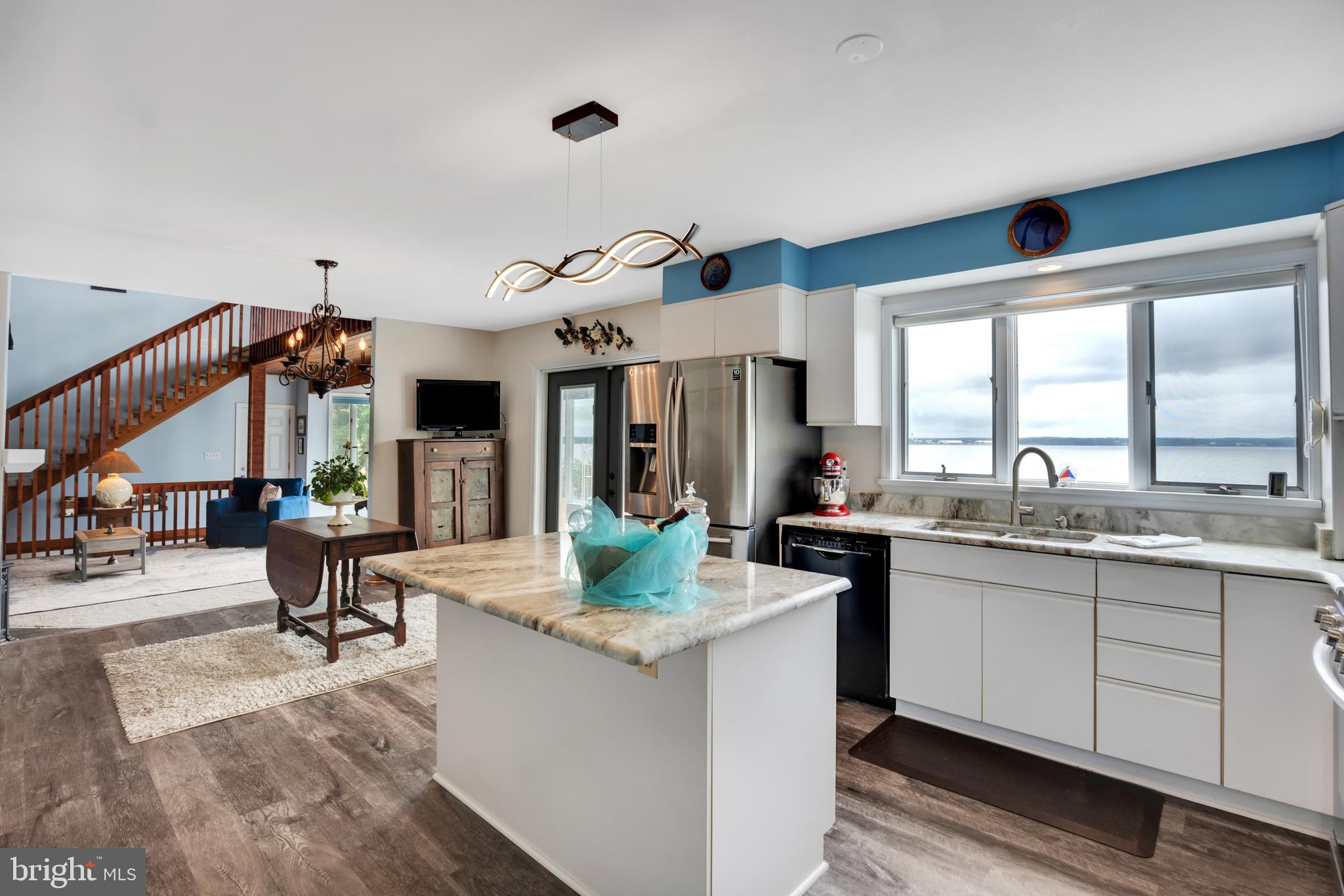 DRUM POINT - Residential