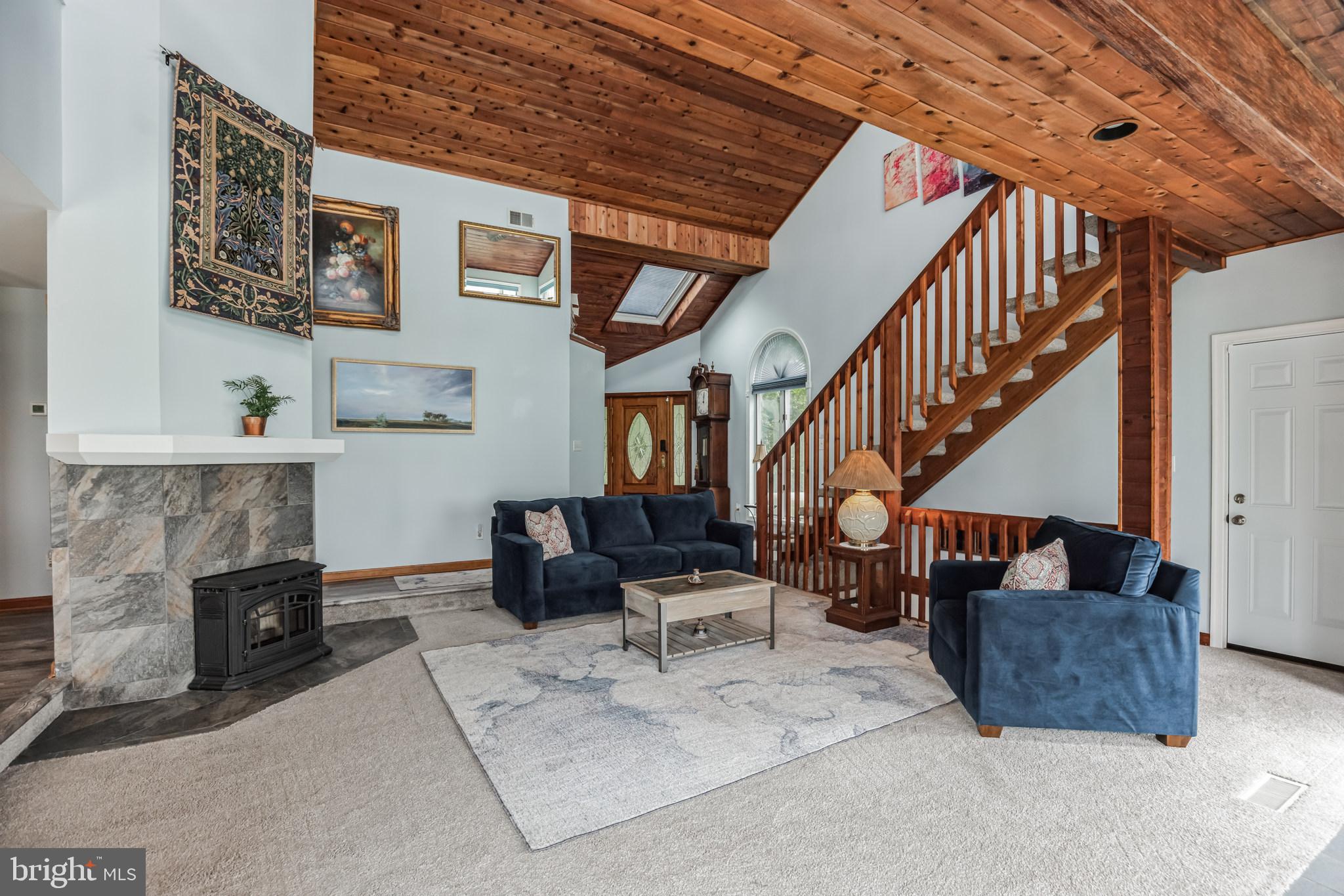 DRUM POINT - Residential