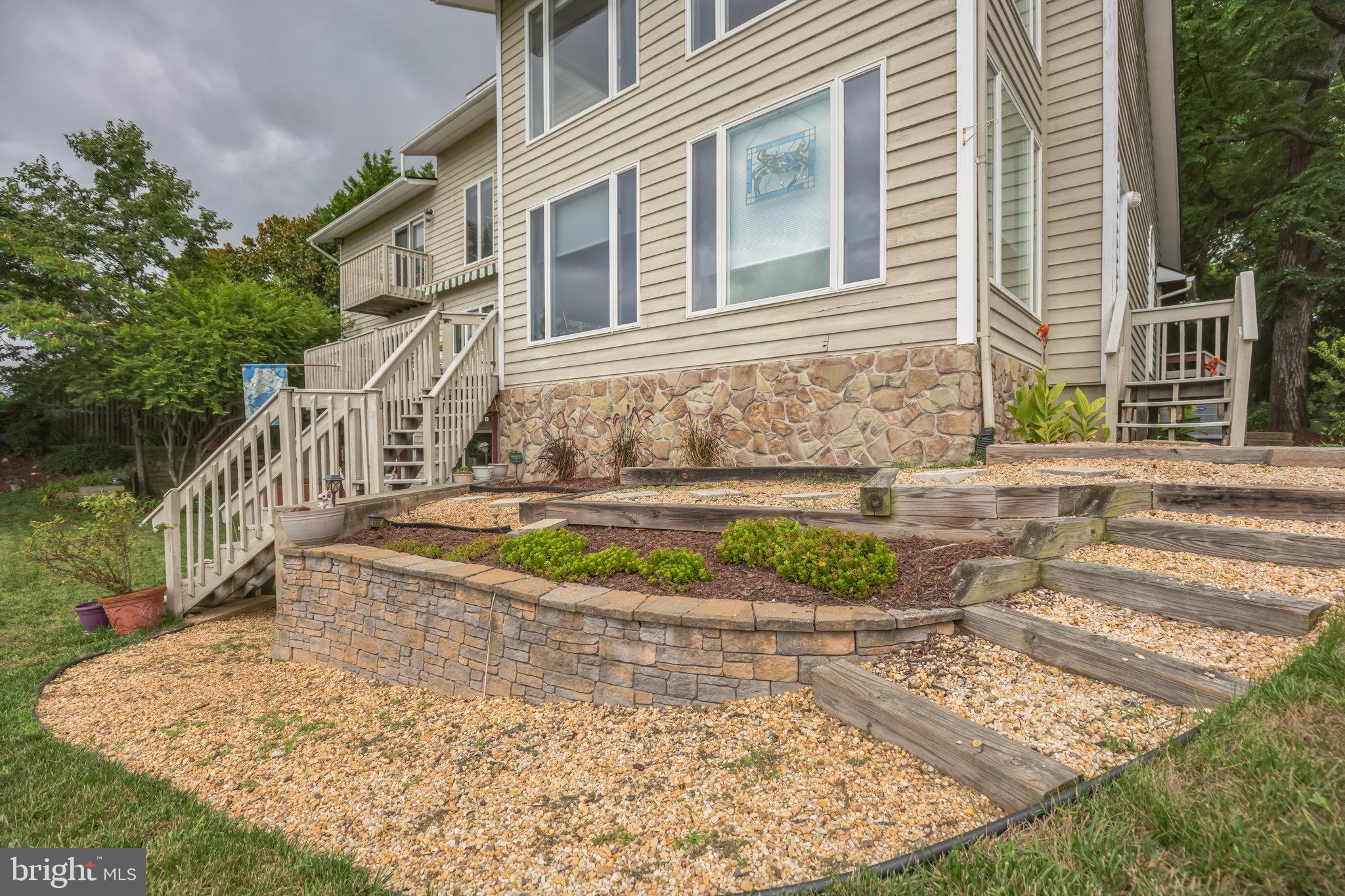 DRUM POINT - Residential